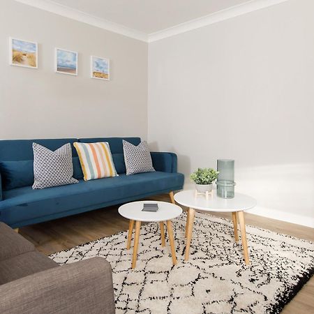 Apartament Little Blue By The Butler Collection Chichester Zewnętrze zdjęcie